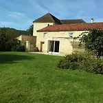 Casa de Férias Le Clos Des Figuiers - 3 De Caractere