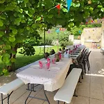 Le Clos Des Figuiers - 3 De Caractere 펜션