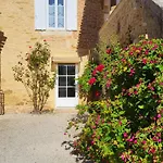 Le Clos Des Figuiers - 3 De Caractere 펜션