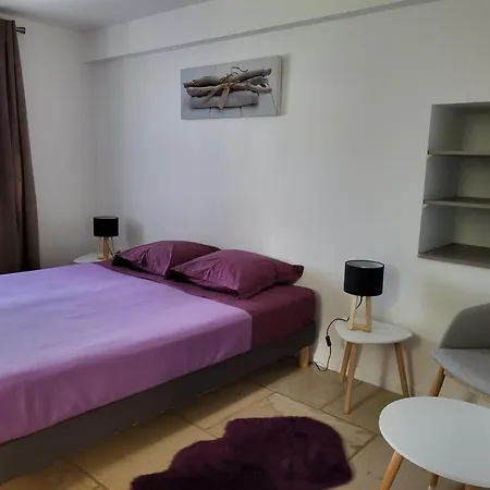 Le Clos Des Figuiers - 3 De Caractere * Duravel